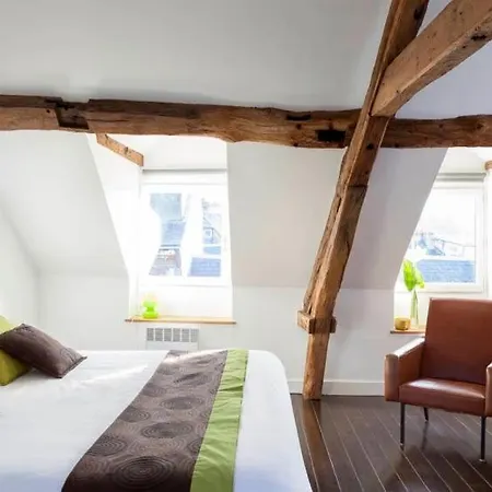 Le Design A L'adresse Honfleur